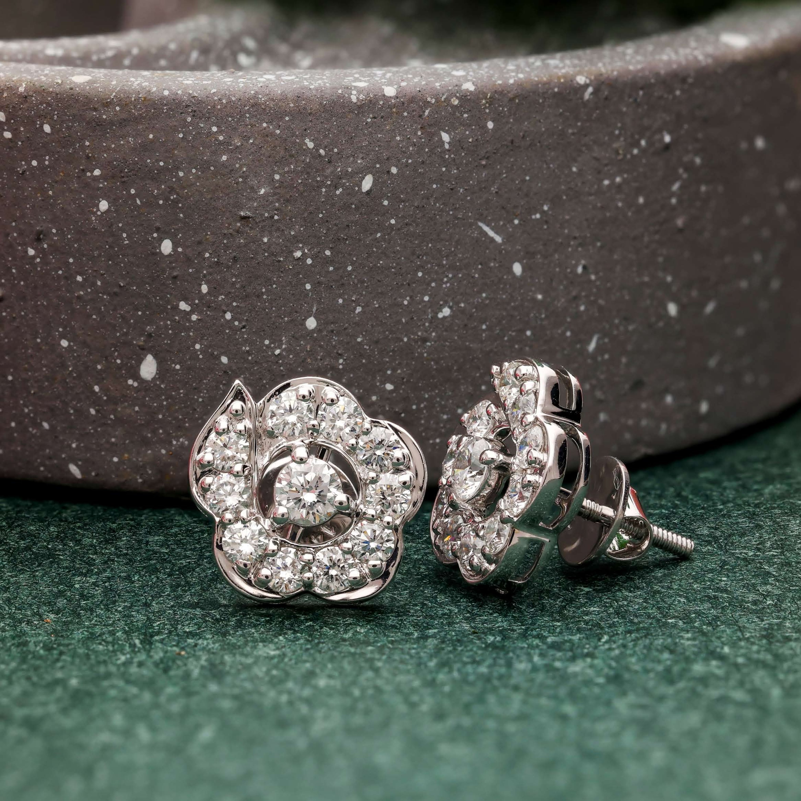 Kenneth Jay Lane Pave Crystal Flower Earrings Diamond Jewellery